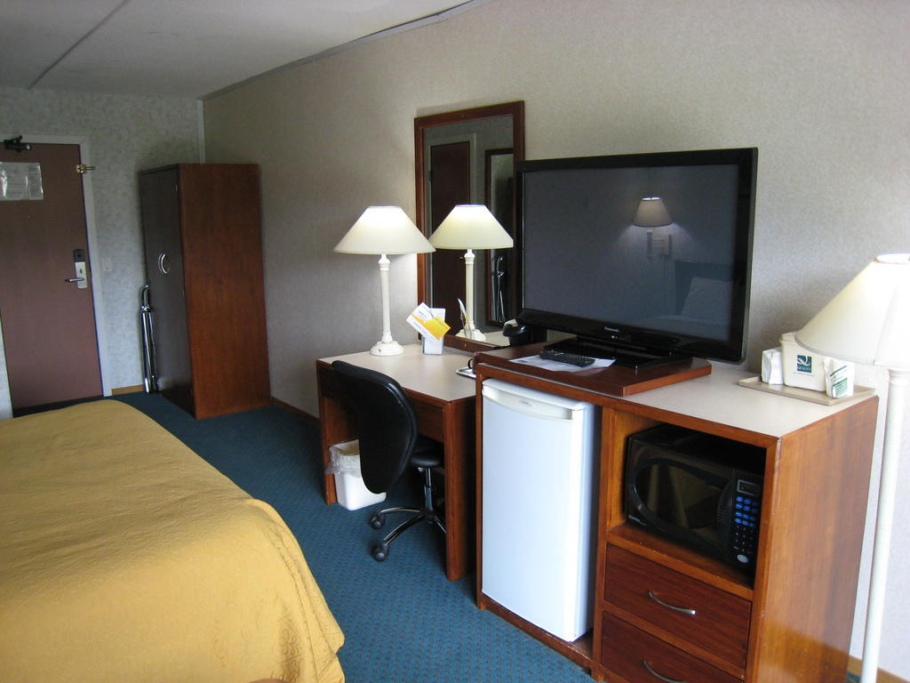 Canadas Best Value Inn & Suites-Castlegar Room photo